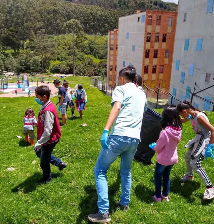 Participantes de FUNDARCED cuidando su territorio