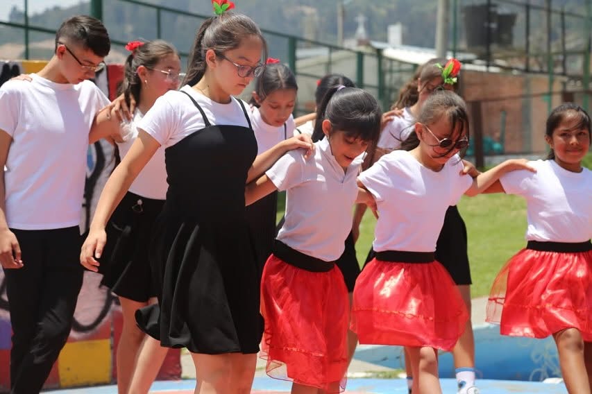 Participantes en actividad cultural