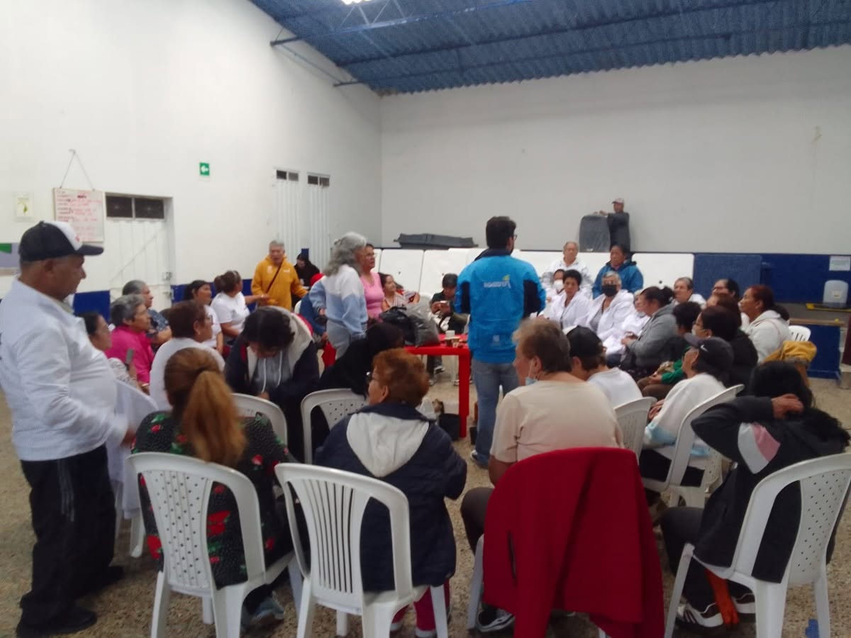 Actividad comunitaria para personas mayores
